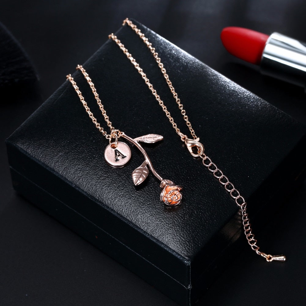 26 English Letter Pendant Necklace Rose Exquisite Pendant Necklace Birthday Gift Necklace eprolo