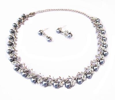 Pearl Wedding necklace earring jewelry set eprolo
