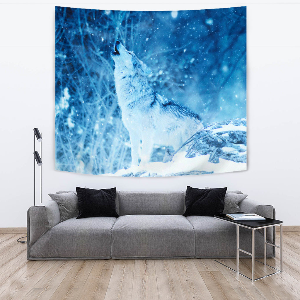TAPESTRY WOLF IN WINTER