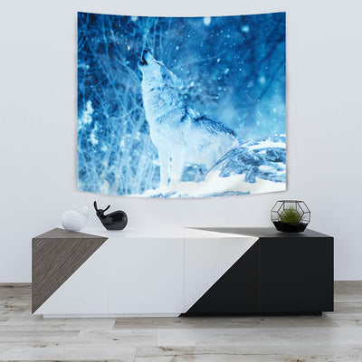 TAPESTRY WOLF IN WINTER